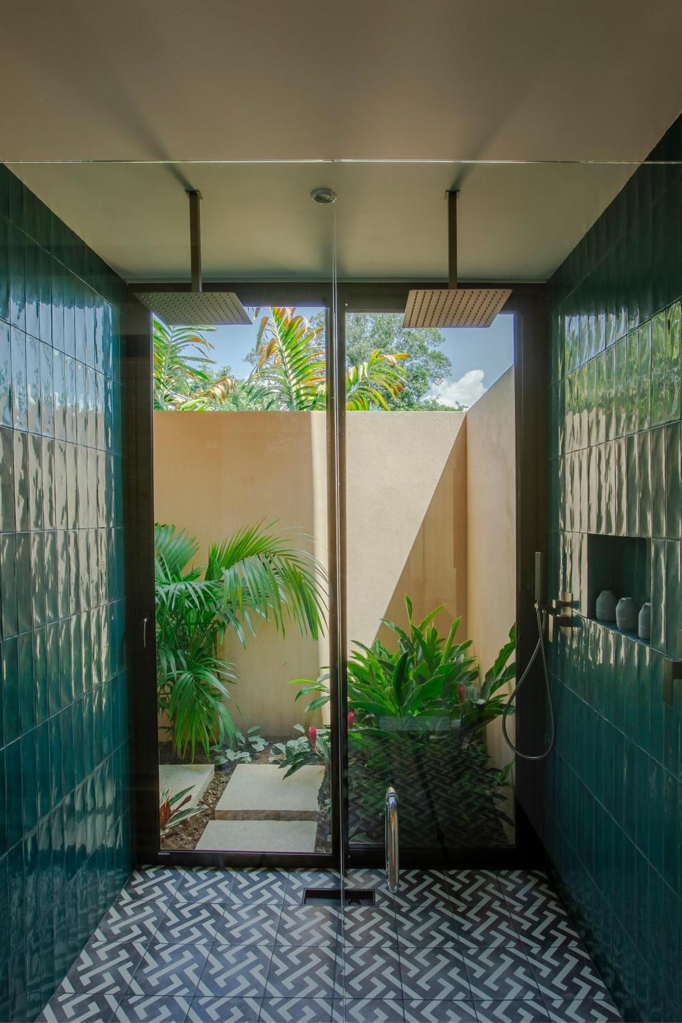 Deluxe Room,1542986716:JPEG